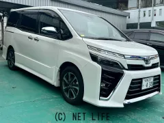 トヨタ ヴォクシー