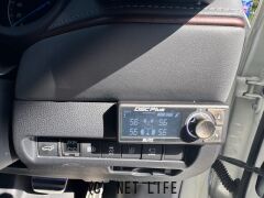 トヨタ ハリアーハイブリッド