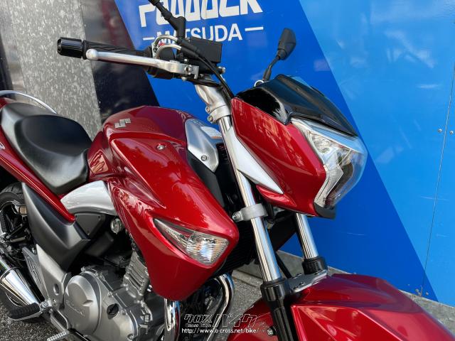 スズキ GSR250・2012(H24)初度登録(届出)年・赤・250cc・SBSパドック