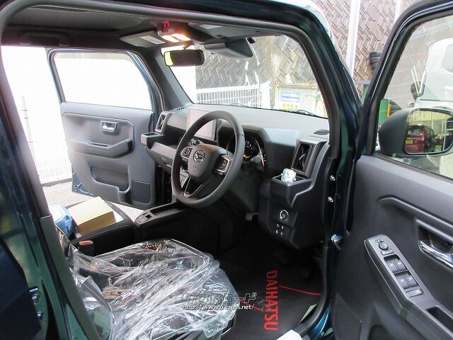 ダイハツ タフト