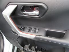 ダイハツ ロッキー