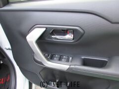 ダイハツ ロッキー