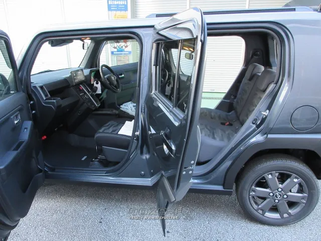 ダイハツ タフト