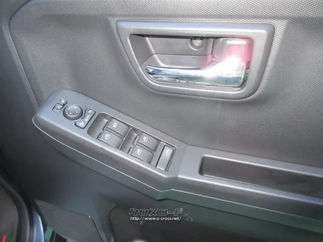 ダイハツ タフト