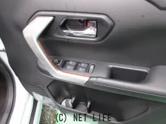 ダイハツ ロッキー