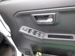 ダイハツ タフト