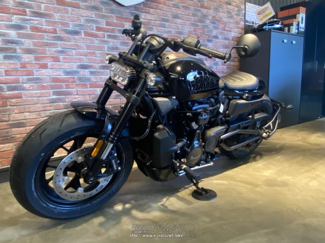 ファットなタイヤを搭載したボバースタイル ハーレーダビッドソン スポーツスター1200