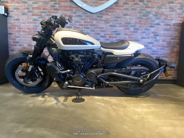 ファットなタイヤを搭載したボバースタイル ハーレーダビッドソン スポーツスター1200