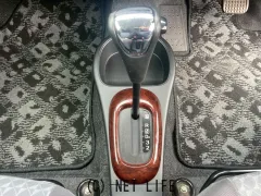 ダイハツ ミラジーノ