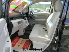 ダイハツ ムーヴ