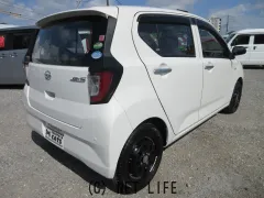 ダイハツ ミライース