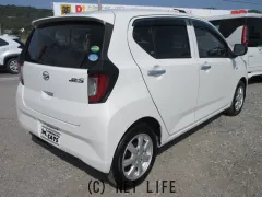 ダイハツ ミライース