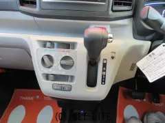 ダイハツ ミライース