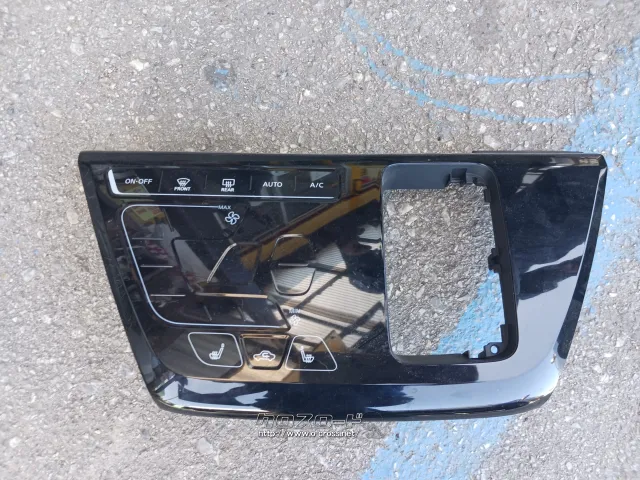 内装品 パネル