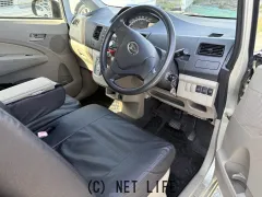 ダイハツ ムーヴ