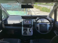 トヨタ ヴォクシー