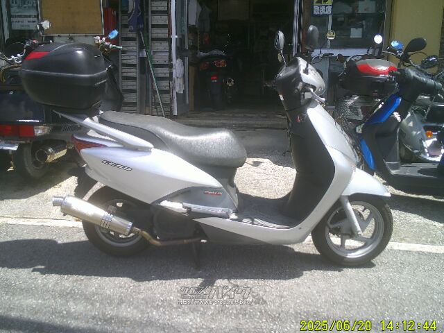 シルバーのHONDA製スクーター8599km 2971218-diozx_01.jpg