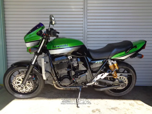 カワサキ ZRX 1200 R A8FA・2008(H20)初度登録(届出)年・グリーン
