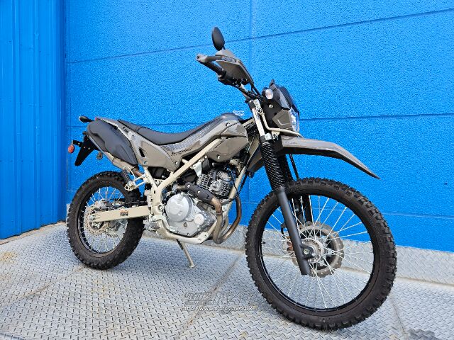 カワサキ KLX230 シェルパ・2025(R7)初度登録(届出)年・ブラウン