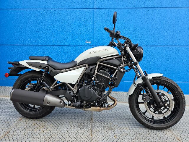 カワサキ エリミネーター 400・2025(R7)初度登録(届出)年・ホワイト