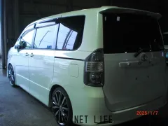 トヨタ ヴォクシー