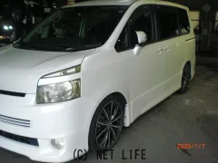 トヨタ ヴォクシー