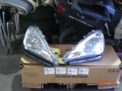 電装系 ハロゲンライト(右)