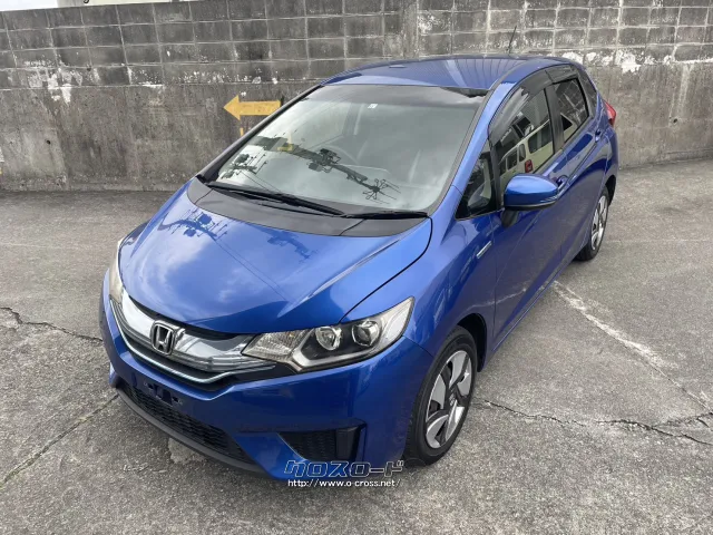 ホンダ フィットハイブリッド・2013(H25)年式・ブルー・1500cc・カデナ