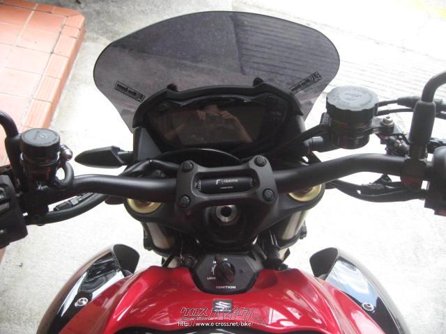 リゾマ テーパーハンドルバーMA006。純正レンサルハンドルよりロー&ワイドです。※ポジションがノーマルより前傾になります。どうしてもポジションが厳しい方はご希望頂ければ工賃のみで純正レンサルハンドルへの変更可能です。 スズキ GSX-S1000