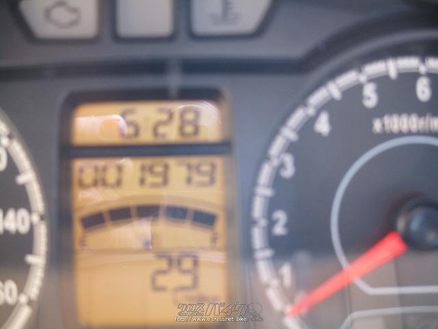 走行距離4.727Km(メーカーリコールによりメーター交換済。交換前2.748Km、交換後1.979Km) スズキ バーグマン200