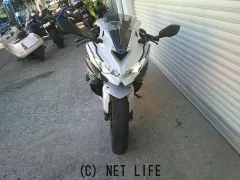 カワサキ ニンジャ ZX-4RSE・2024(R6)初度登録(届出)年・ホワイト