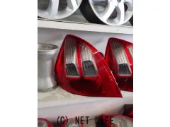 外装・エアロ 右テールレンズ