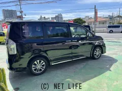トヨタ ヴォクシー