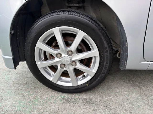 ダイハツ ムーヴ