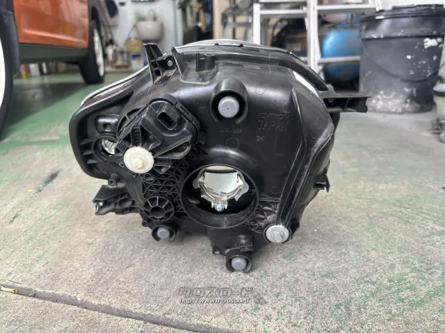 電装系 ハスラー 左ヘッドライト MR31S