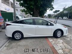 トヨタ プリウス