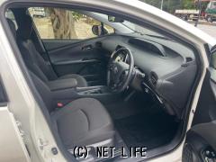 トヨタ プリウス