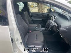 トヨタ プリウス