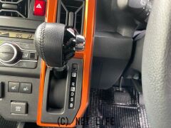 ダイハツ タフト