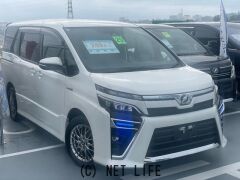 トヨタ ヴォクシー
