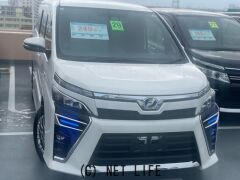 トヨタ ヴォクシー