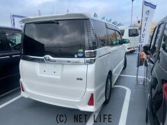 トヨタ ヴォクシー