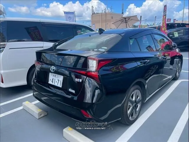 トヨタ プリウス