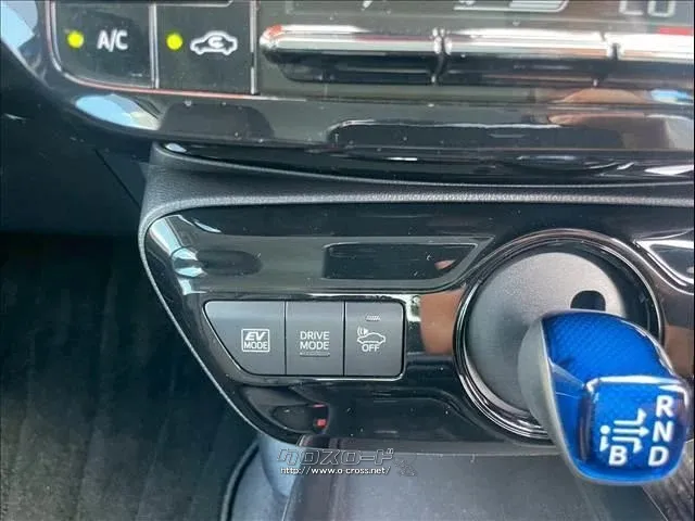 トヨタ プリウス