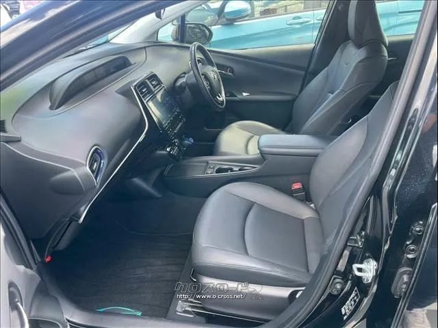 トヨタ プリウス