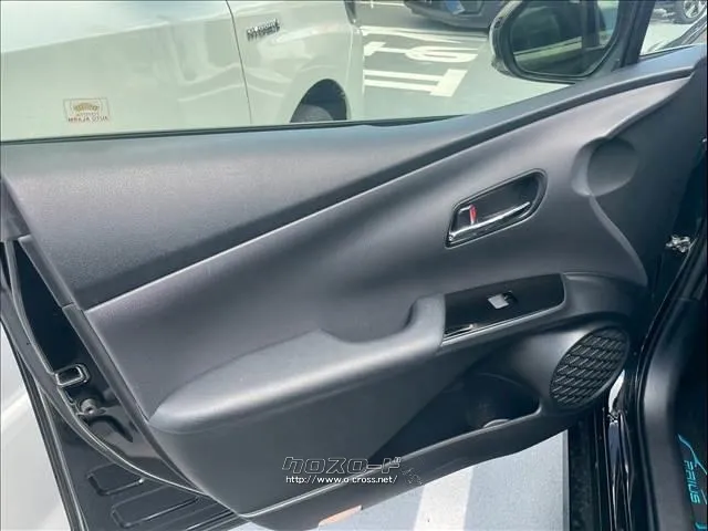 トヨタ プリウス