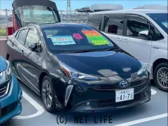 トヨタ プリウス