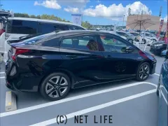 トヨタ プリウス