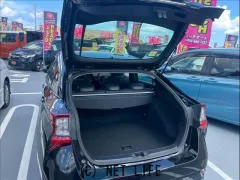 トヨタ プリウス