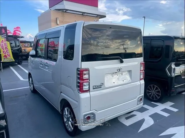 トヨタ ピクシスメガ